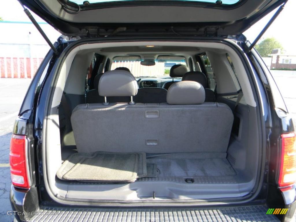 2002 Explorer XLT 4x4 - Black Clearcoat / Graphite photo #12