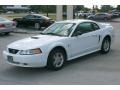 2000 Crystal White Ford Mustang V6 Coupe  photo #9