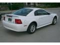 2000 Crystal White Ford Mustang V6 Coupe  photo #13