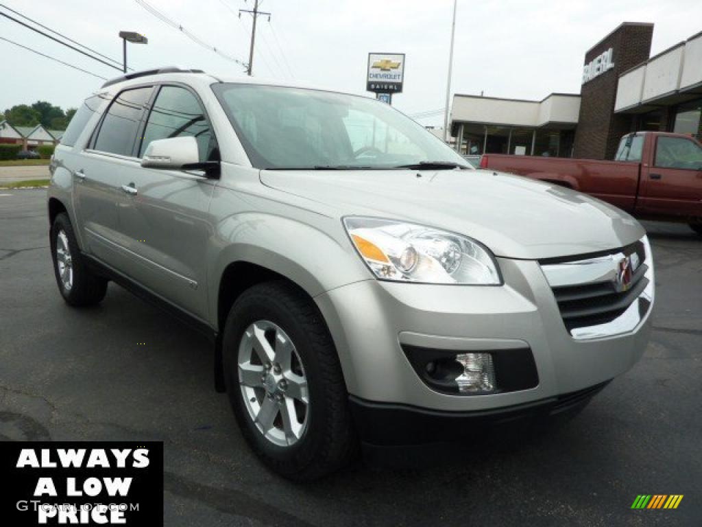 2007 Outlook XR AWD - Silver Pearl / Gray photo #1