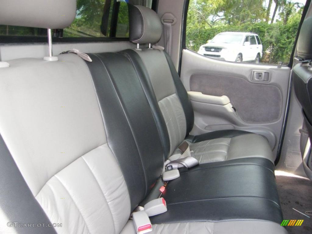 2004 Tacoma V6 PreRunner Double Cab - Lunar Mist Metallic / Charcoal photo #23