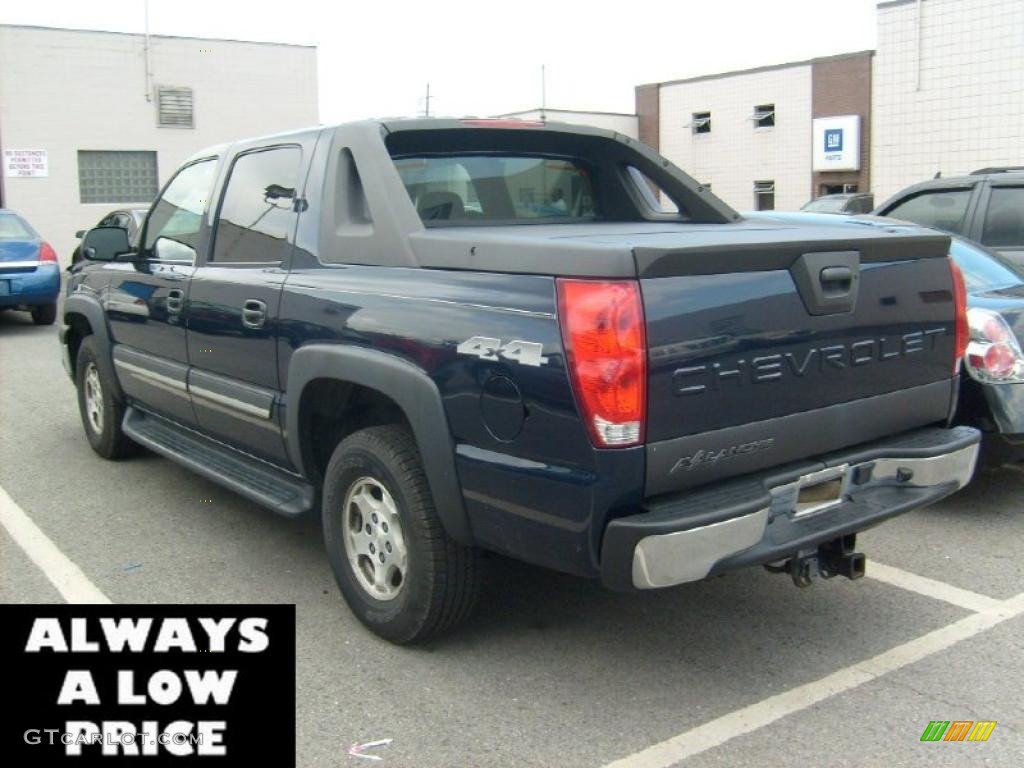 2004 Avalanche 1500 4x4 - Dark Blue Metallic / Dark Charcoal photo #3