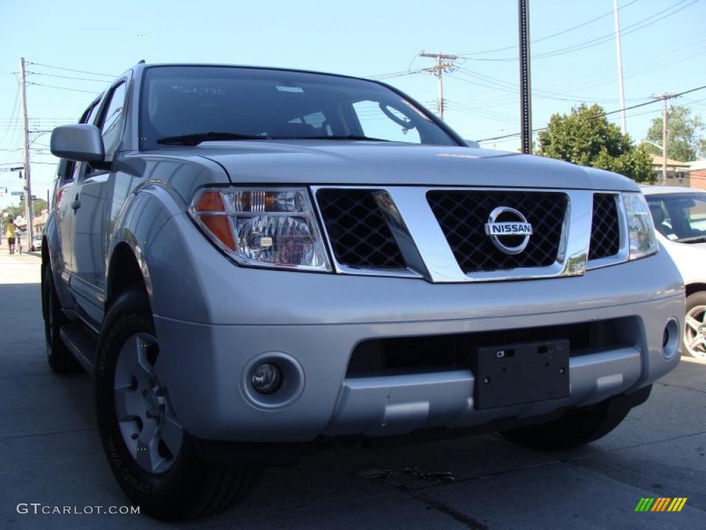 2007 Pathfinder SE 4x4 - Silver Lightning / Graphite photo #1