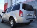 2007 Silver Lightning Nissan Pathfinder SE 4x4  photo #5