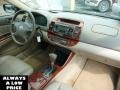 Black - Camry XLE Photo No. 17