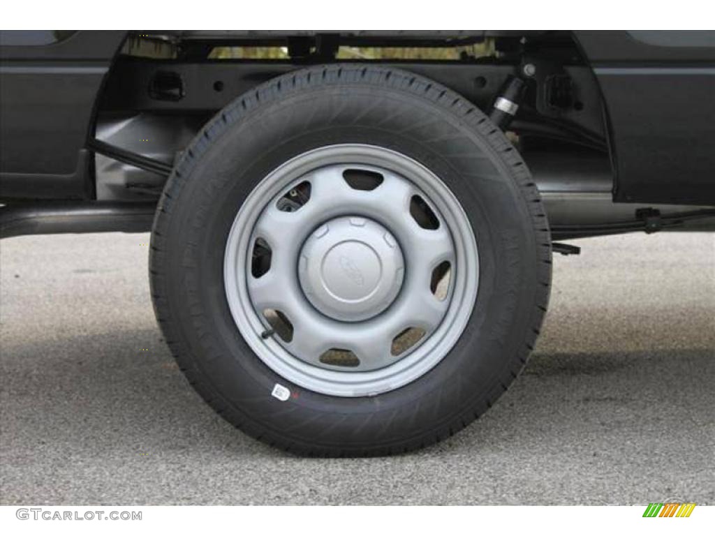 2010 F150 XL Regular Cab - Tuxedo Black / Medium Stone photo #10