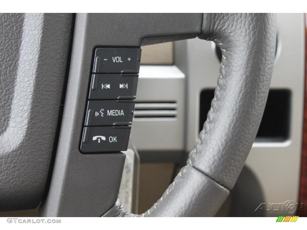 2010 F150 Lariat SuperCrew - Tuxedo Black / Tan photo #30