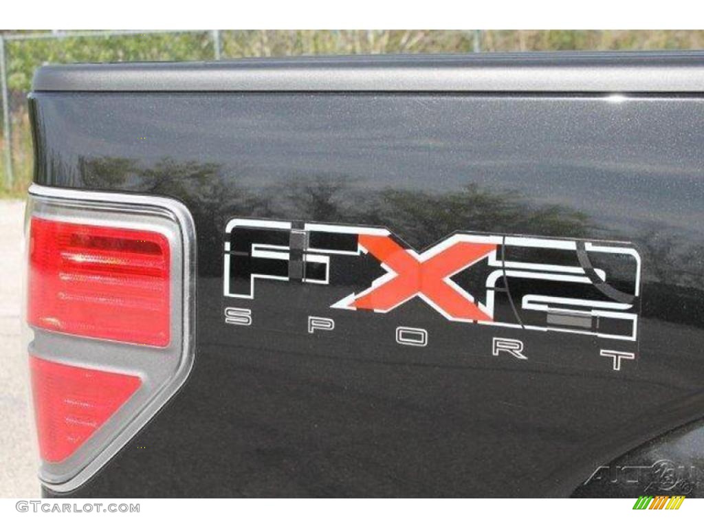 2010 F150 FX2 SuperCab - Tuxedo Black / Black photo #12