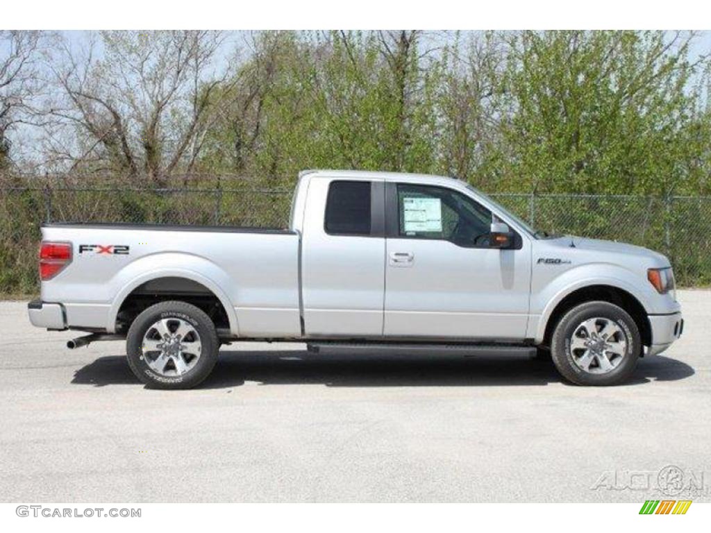 2010 F150 XL SuperCab - Ingot Silver Metallic / Black photo #9