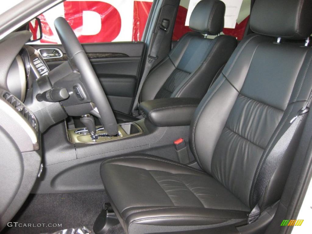 2011 Grand Cherokee Laredo X Package - Stone White / Black photo #12