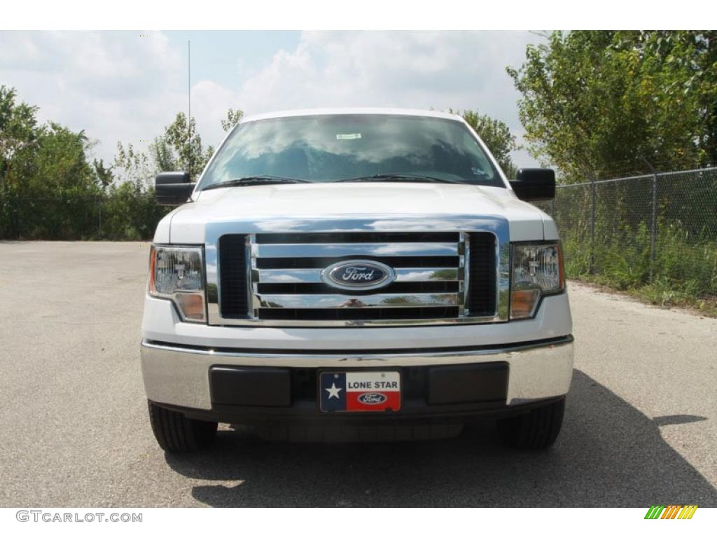 2010 F150 XLT SuperCab - Oxford White / Medium Stone photo #9