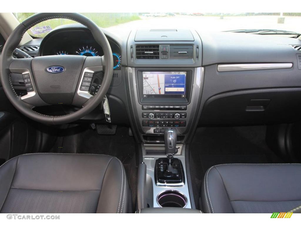 2010 Fusion Sport - Brilliant Silver Metallic / Charcoal Black/Sport Black photo #14