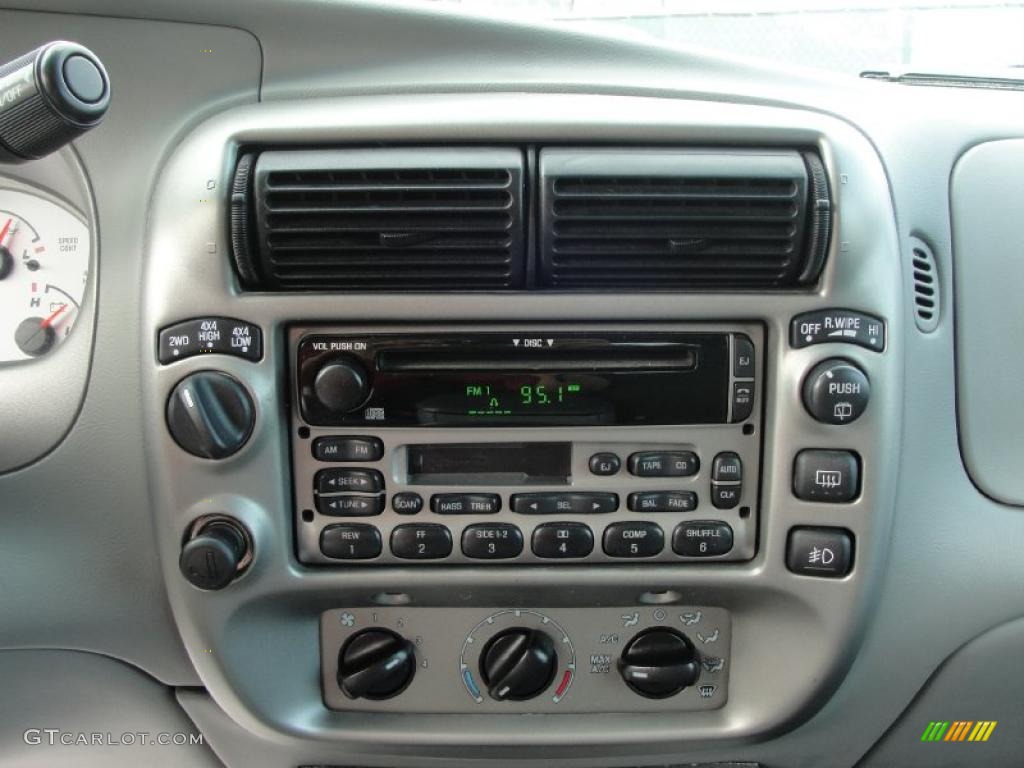 2003 Explorer Sport XLS 4x4 - True Blue Metallic / Graphite Grey photo #32