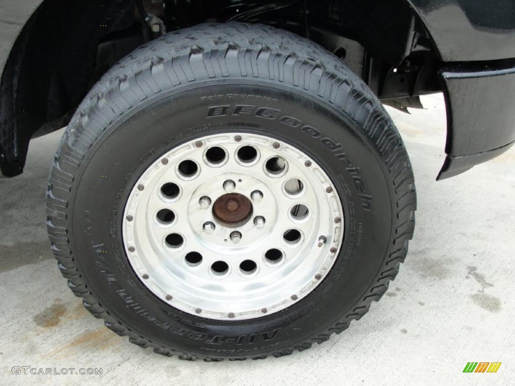 2005 F150 STX SuperCab 4x4 - Black / Medium Flint Grey photo #16