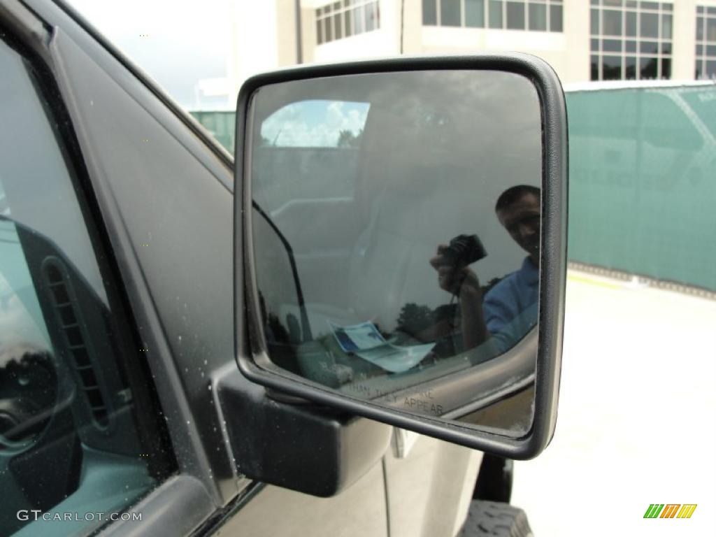 2005 F150 STX SuperCab 4x4 - Black / Medium Flint Grey photo #18