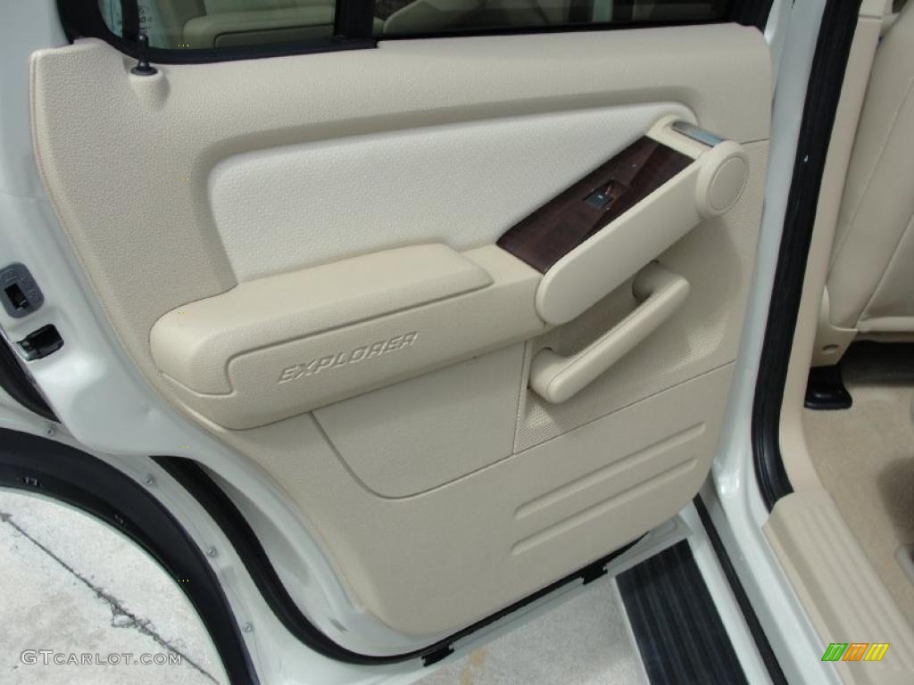 2006 Explorer Limited - Cashmere Tri-Coat / Camel photo #31