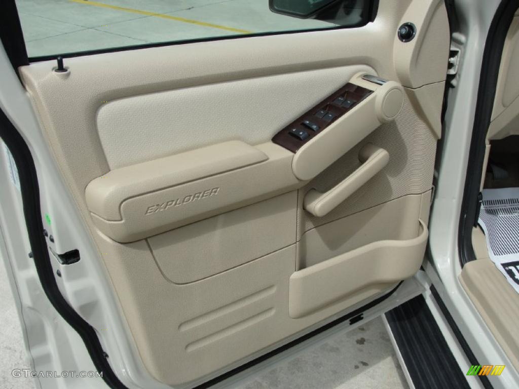 2006 Explorer Limited - Cashmere Tri-Coat / Camel photo #33