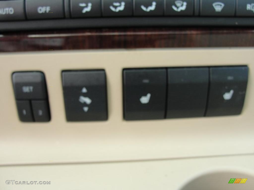 2006 Explorer Limited - Cashmere Tri-Coat / Camel photo #41