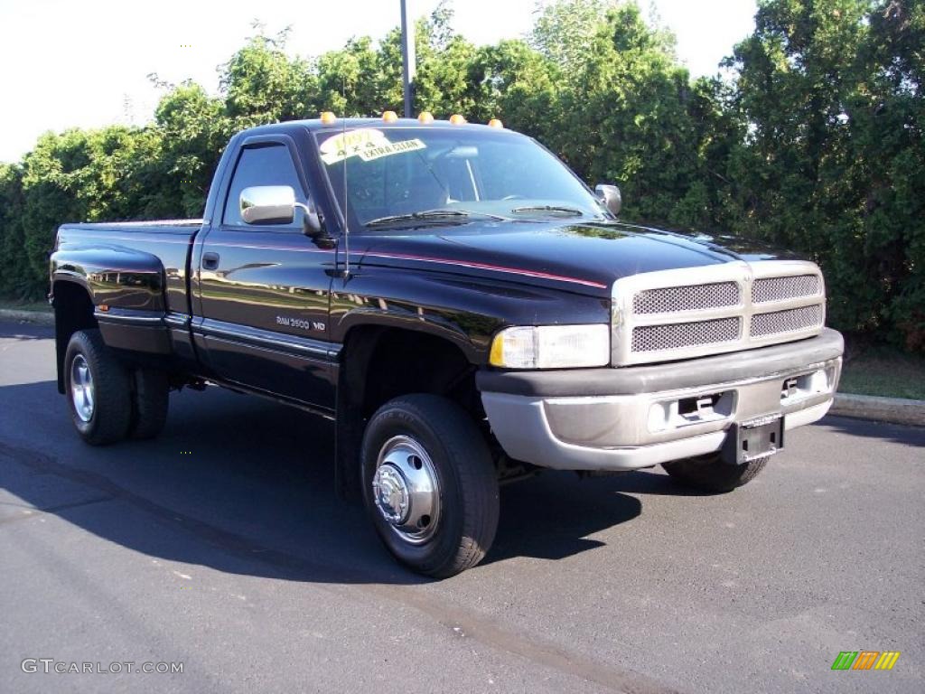 1997 Ram 3500 Laramie Regular Cab 4x4 Dually - Black / Gray photo #13