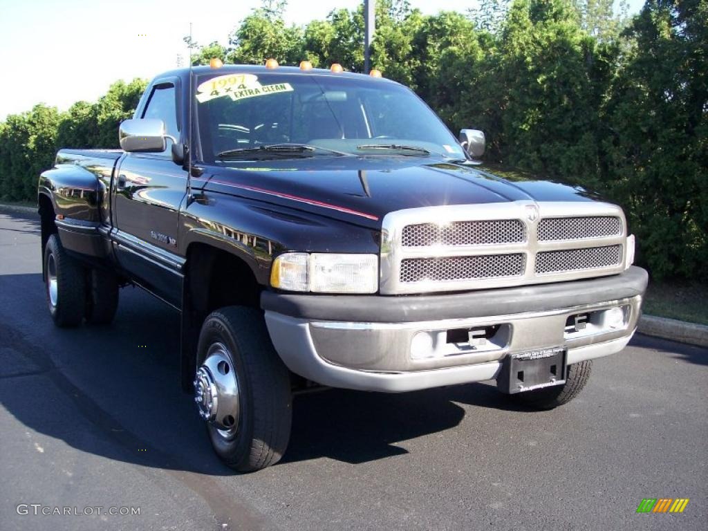 1997 Ram 3500 Laramie Regular Cab 4x4 Dually - Black / Gray photo #14