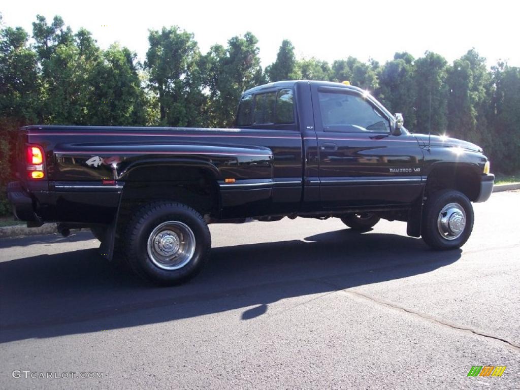 1997 Ram 3500 Laramie Regular Cab 4x4 Dually - Black / Gray photo #18