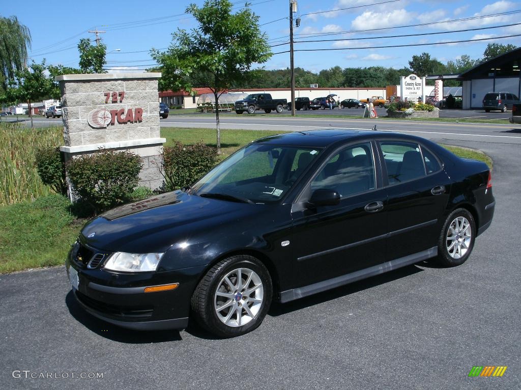 2004 9-3 Linear Sedan - Black / Parchment photo #1