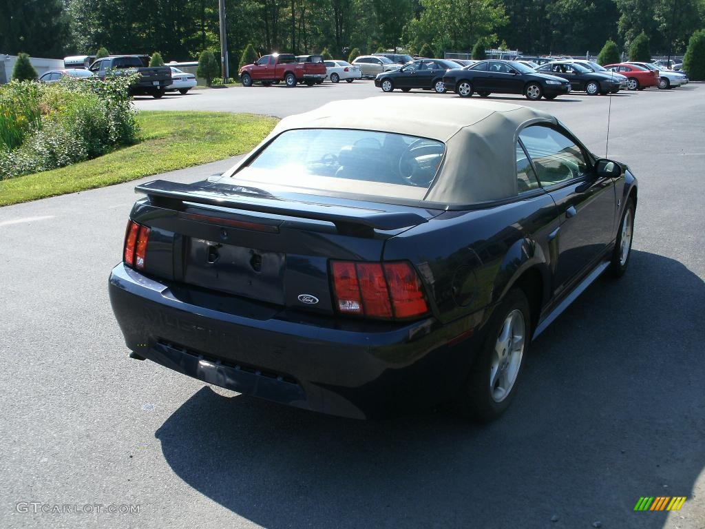 2001 Mustang V6 Convertible - True Blue Metallic / Medium Parchment photo #6