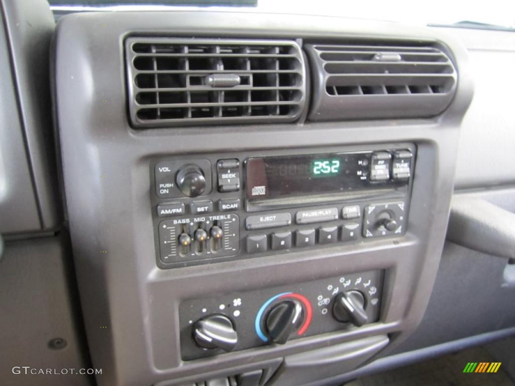 2002 Jeep Wrangler Apex Edition 4x4 Controls Photo #35667789