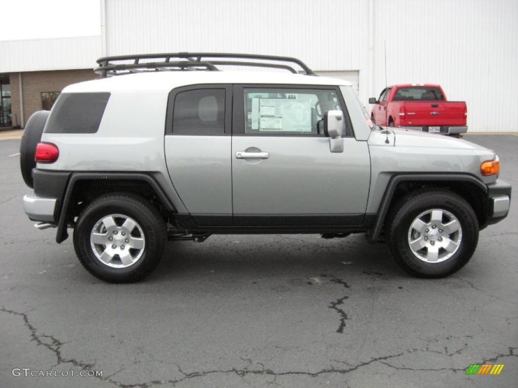 2010 FJ Cruiser  - Silver Fresco Metallic / Dark Charcoal photo #8