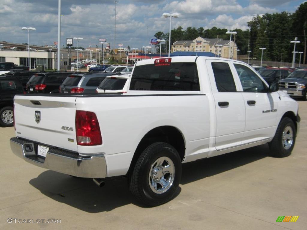 2011 Ram 1500 ST Quad Cab 4x4 - Bright White / Dark Slate Gray/Medium Graystone photo #5