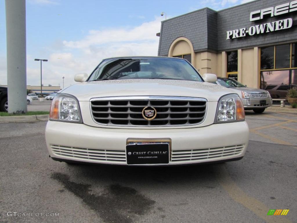 2002 DeVille DHS - White Diamond Pearl / Oatmeal photo #2