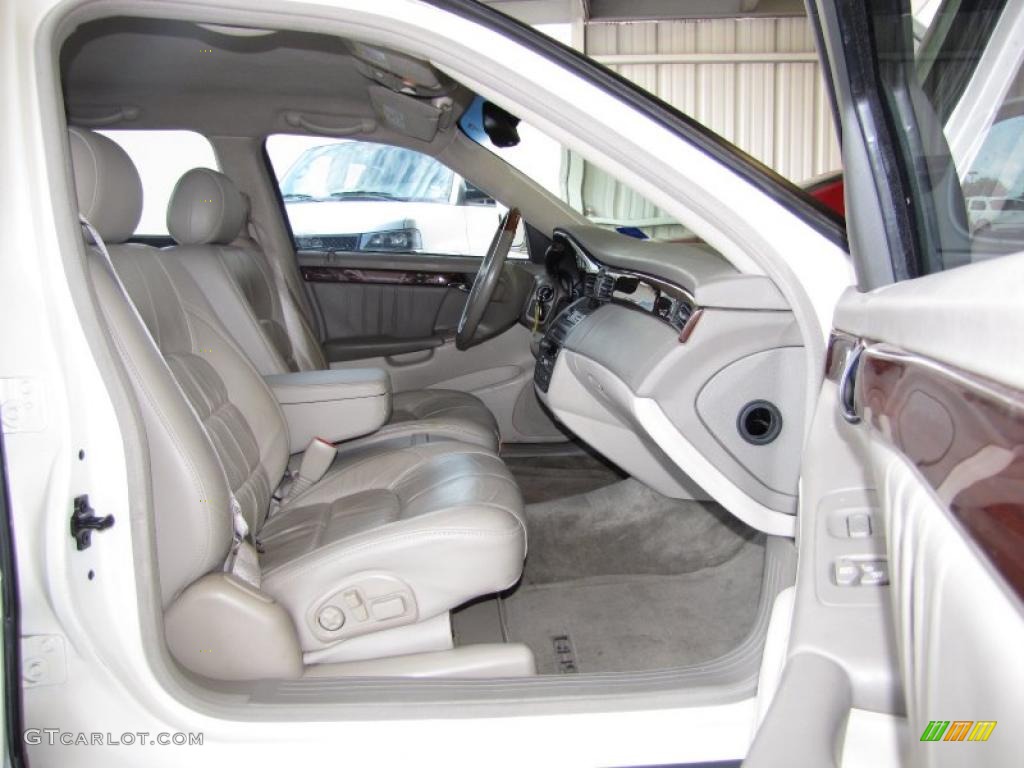2002 DeVille DHS - White Diamond Pearl / Oatmeal photo #10