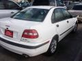 White - S40 1.9T Photo No. 3