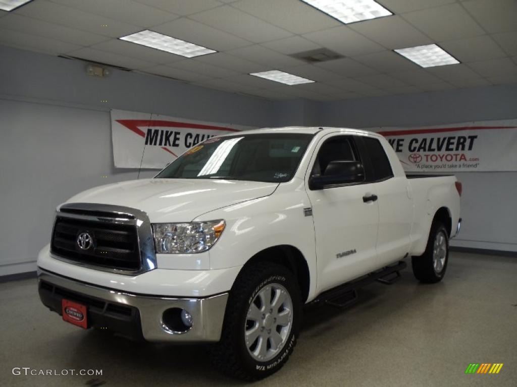 2010 Tundra Double Cab - Super White / Graphite Gray photo #1