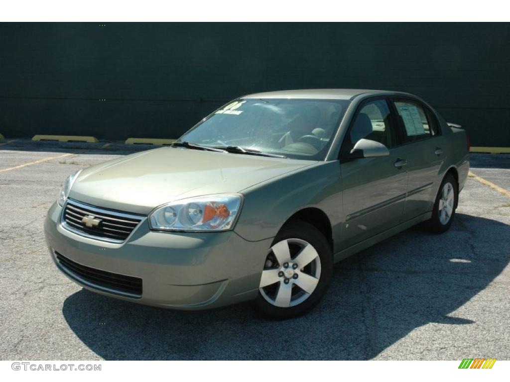 2006 Malibu LT Sedan - Silver Green Metallic / Cashmere Beige photo #3