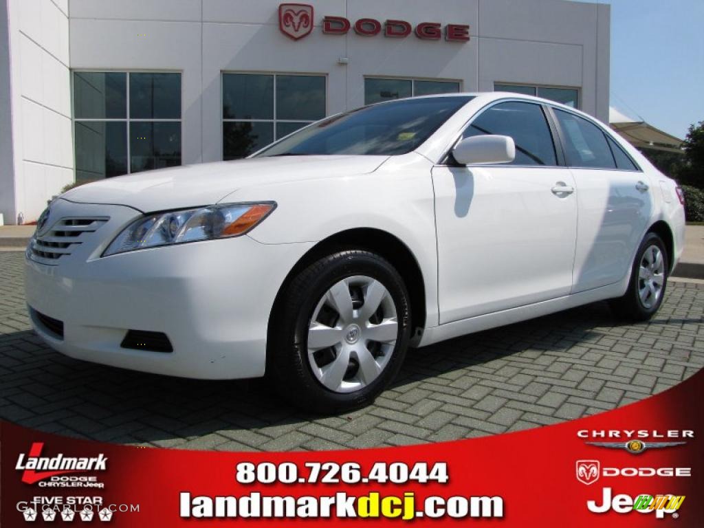 2009 Camry LE V6 - Super White / Ash photo #1