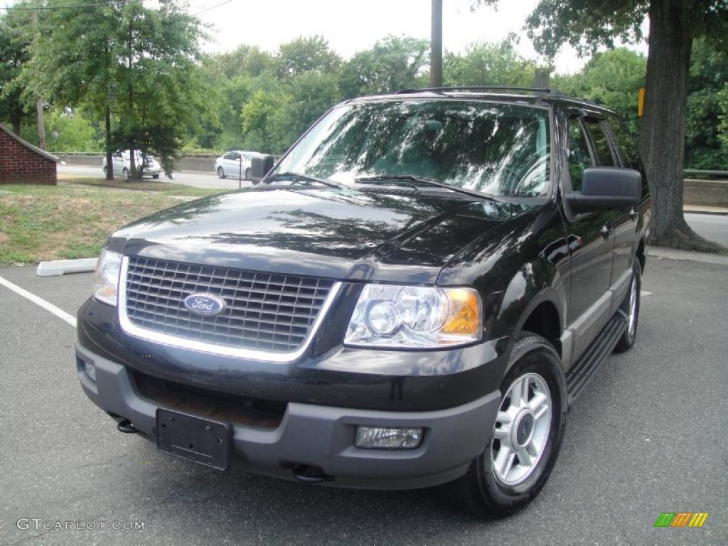 2003 Expedition XLT 4x4 - Black Clearcoat / Flint Grey photo #1