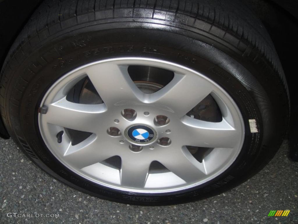 2002 3 Series 325xi Sedan - Jet Black / Sand photo #17