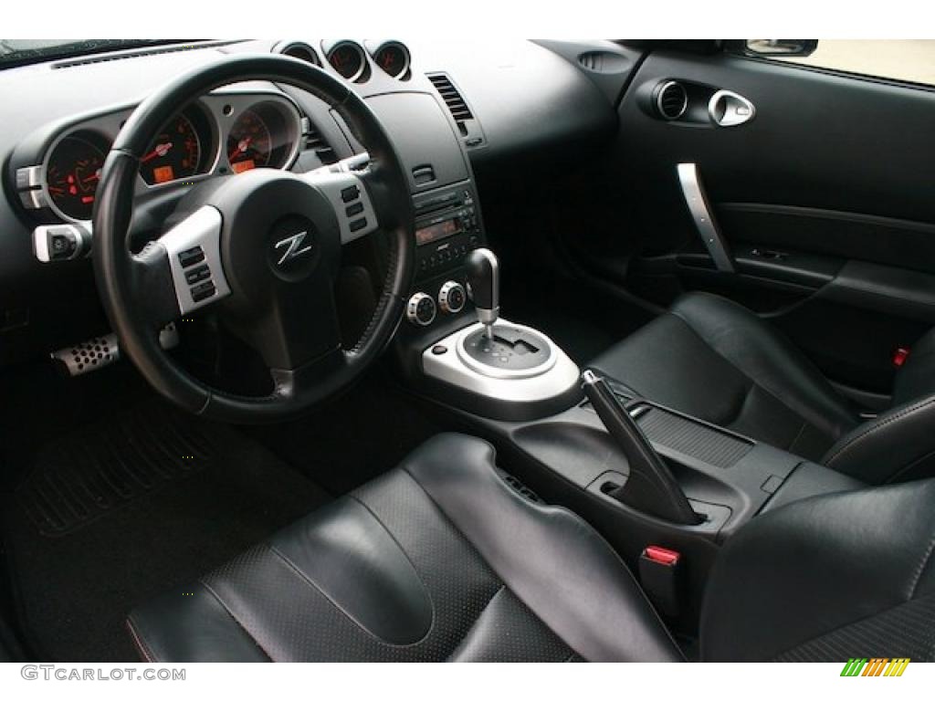 2006 350Z Touring Coupe - Magnetic Black Pearl / Charcoal Leather photo #19
