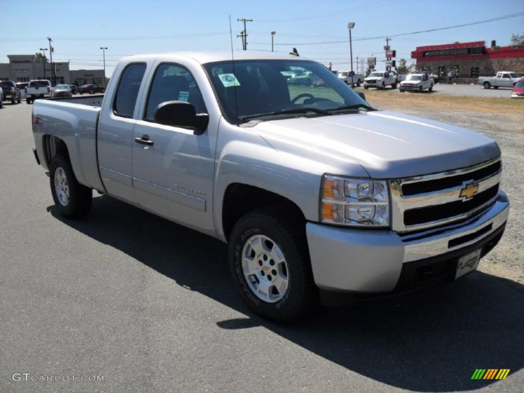 2010 Silverado 1500 LT Extended Cab 4x4 - Sheer Silver Metallic / Ebony photo #5