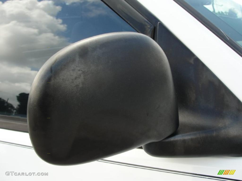 2002 F150 XL Regular Cab - Oxford White / Dark Graphite photo #17