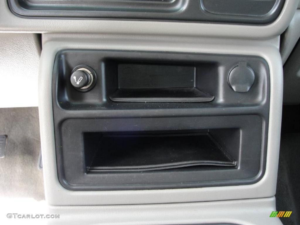 2003 Silverado 1500 LT Extended Cab - Summit White / Tan photo #40