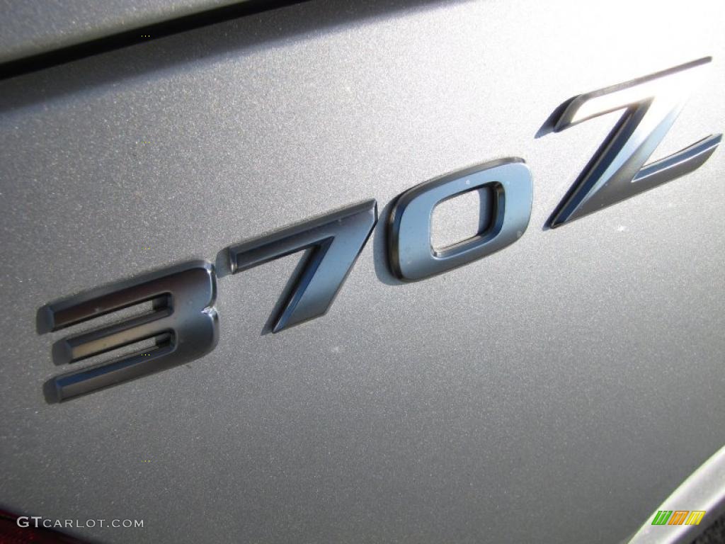 2009 370Z Sport Coupe - Brilliant Silver / Black Cloth photo #8