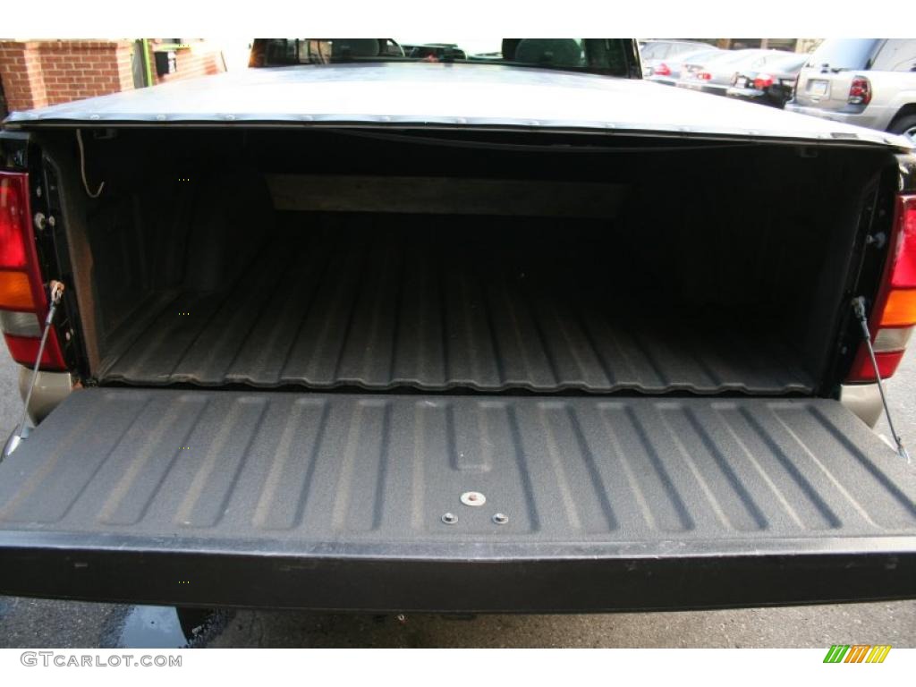 2002 Silverado 1500 LS Extended Cab 4x4 - Onyx Black / Graphite Gray photo #22