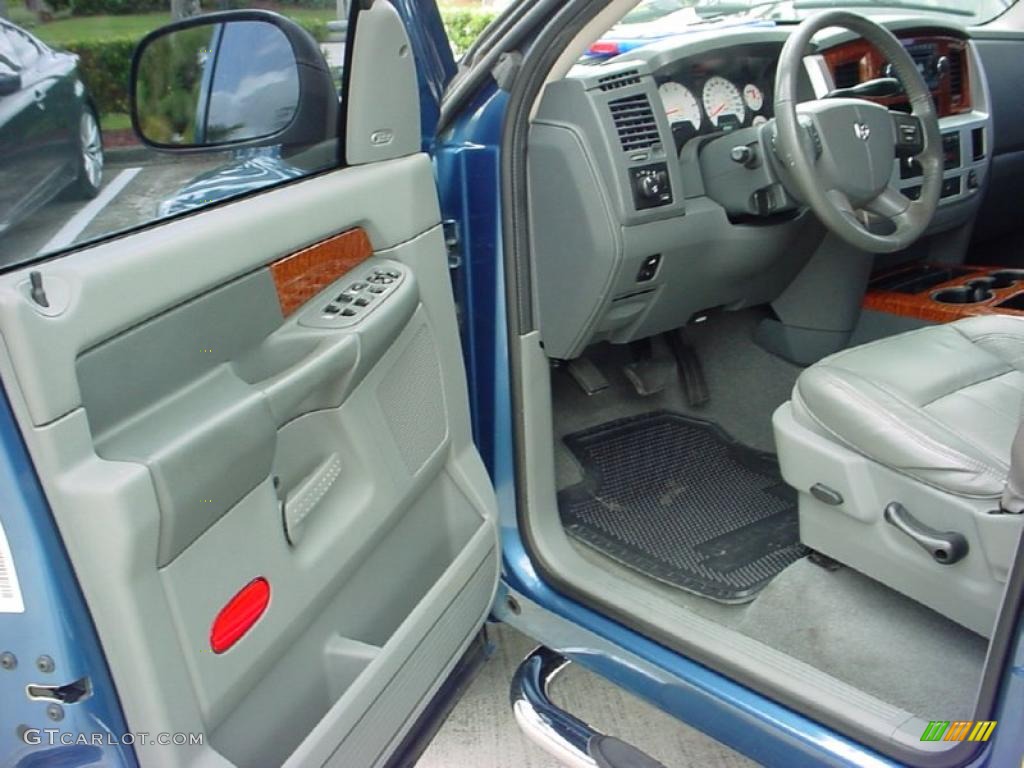 2006 Ram 1500 Laramie Quad Cab - Atlantic Blue Pearl / Medium Slate Gray photo #18