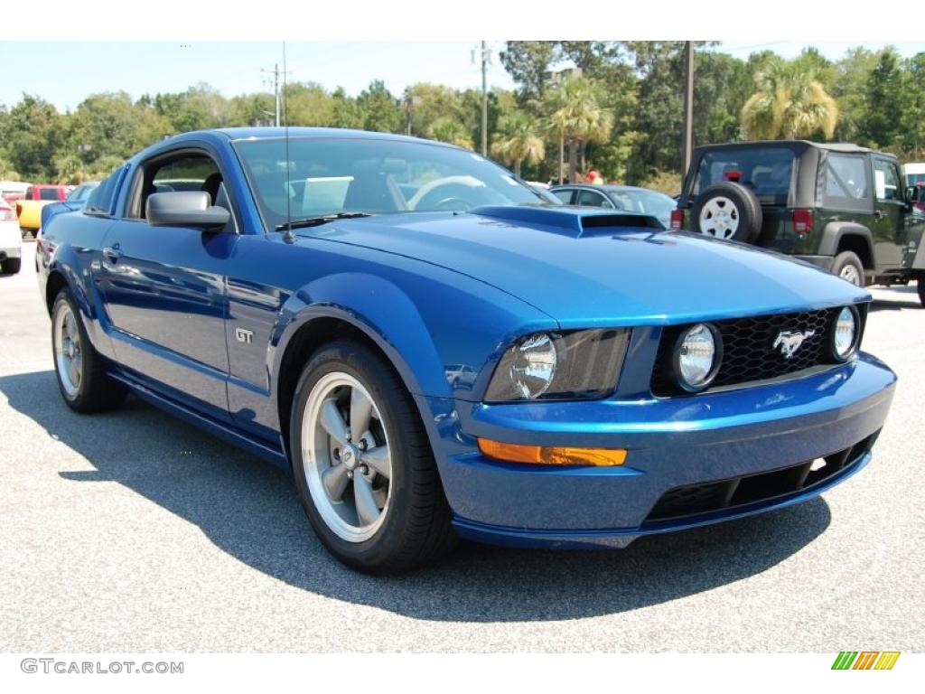 2006 Vista Blue Metallic Ford Mustang Gt Deluxe Coupe