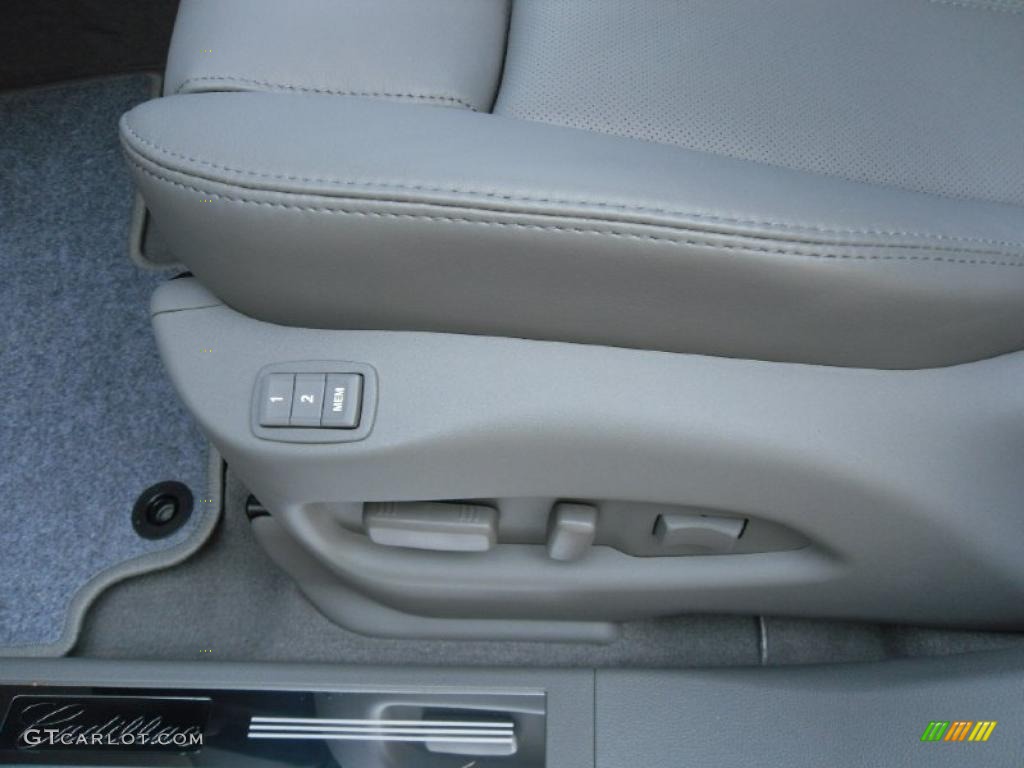 2011 SRX 4 V6 AWD - Radiant Silver Metallic / Titanium/Ebony photo #8