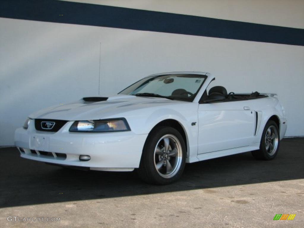 2003 Mustang GT Convertible - Oxford White / Dark Charcoal photo #1