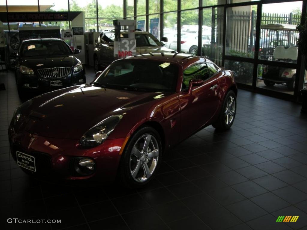 2009 Solstice GXP Coupe - Wicked Ruby Red / Ebony photo #3