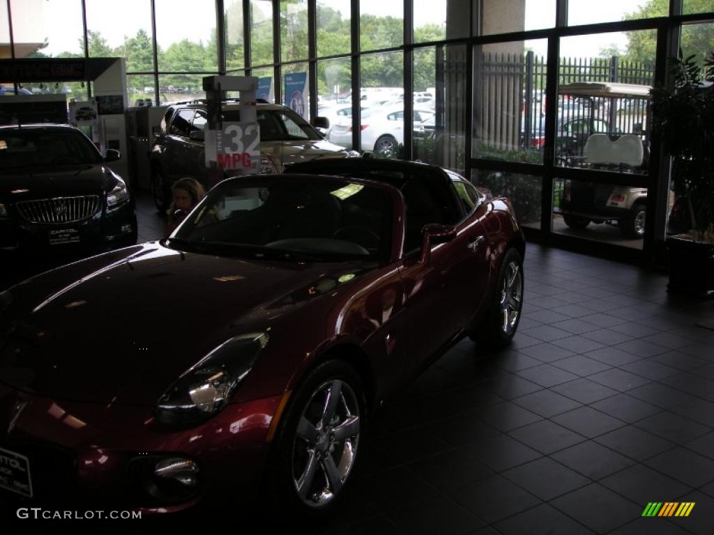 2009 Solstice GXP Coupe - Wicked Ruby Red / Ebony photo #8